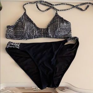 Black bikini